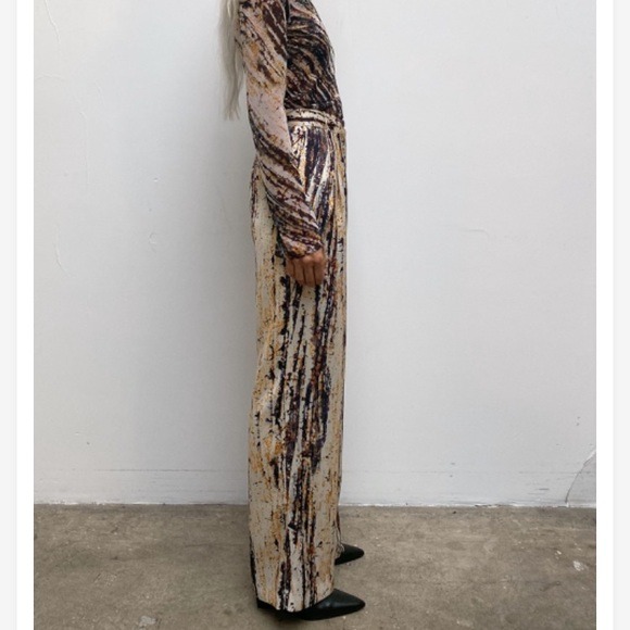 Zara | Abstract Wide Leg Pants - Picture 2 of 9